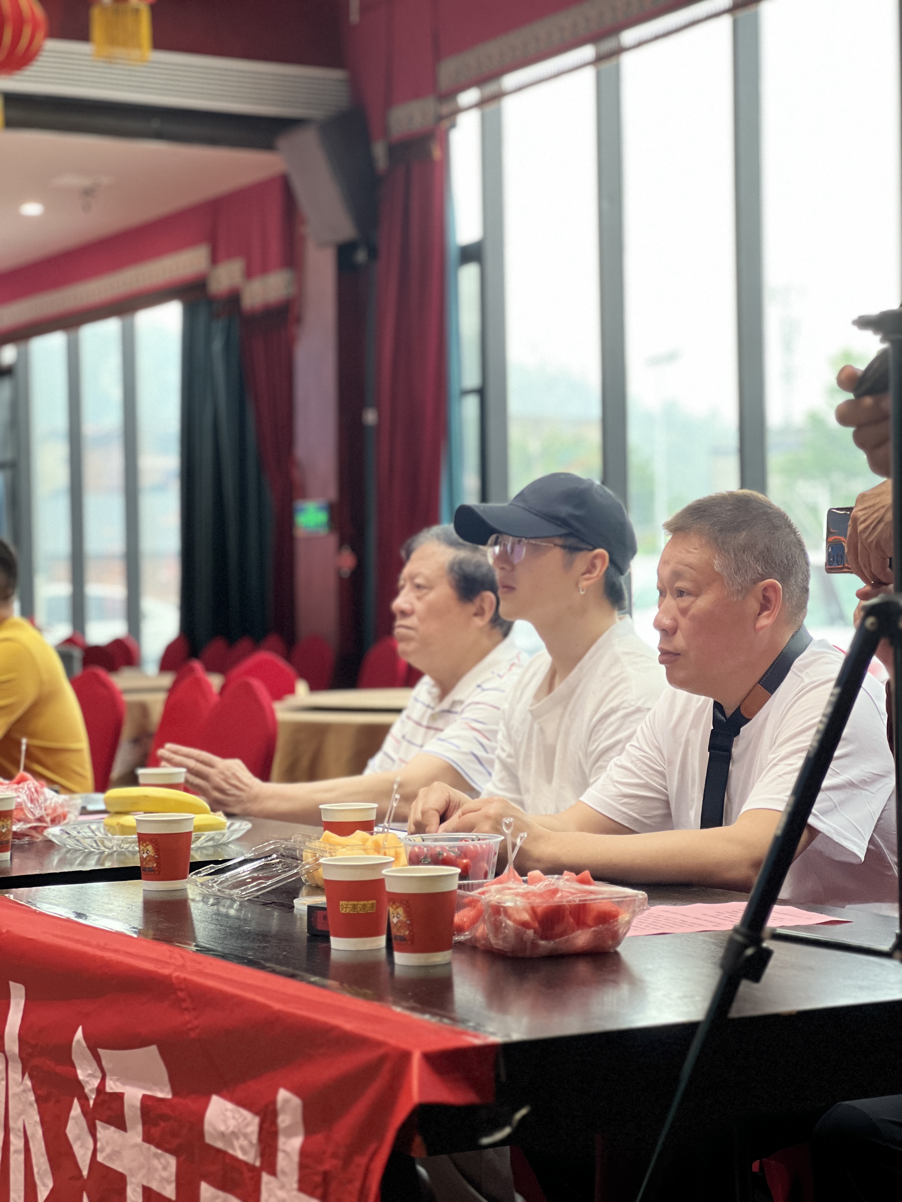 快乐音乐养老：劳伦携手浏阳市老年大学共建“萨克斯公益音乐教室”  